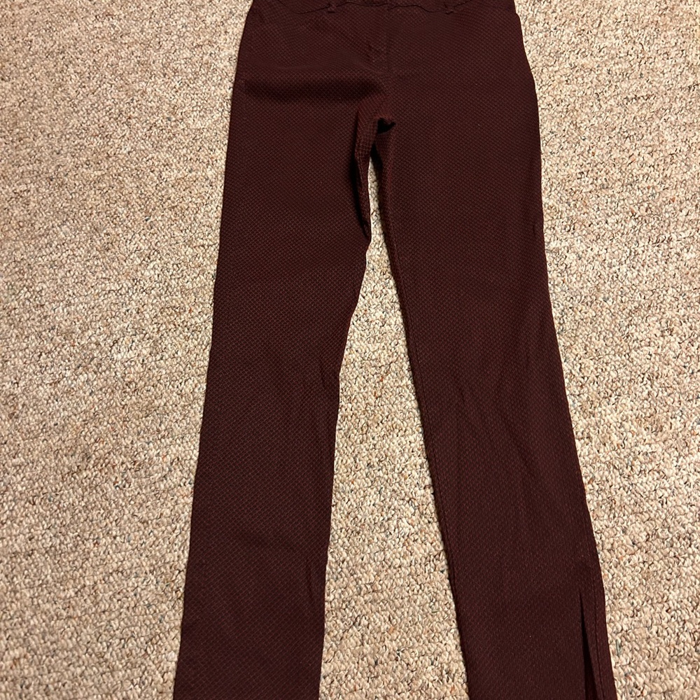 Van Heusen Maroon Ankle Dress Pants, size 4